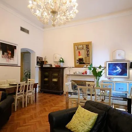 Bed & Breakfast L'antica Porta Boutique 4*